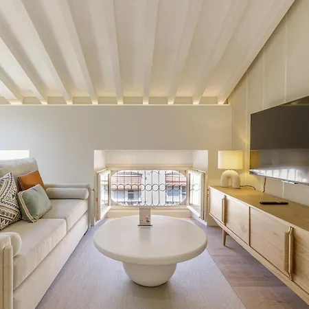Marques De Velazquez Ii By Caleta Homes Apartment