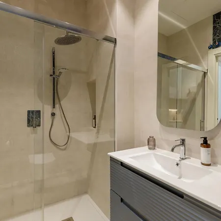 Marques De Velazquez Ii By Caleta Homes Malaga